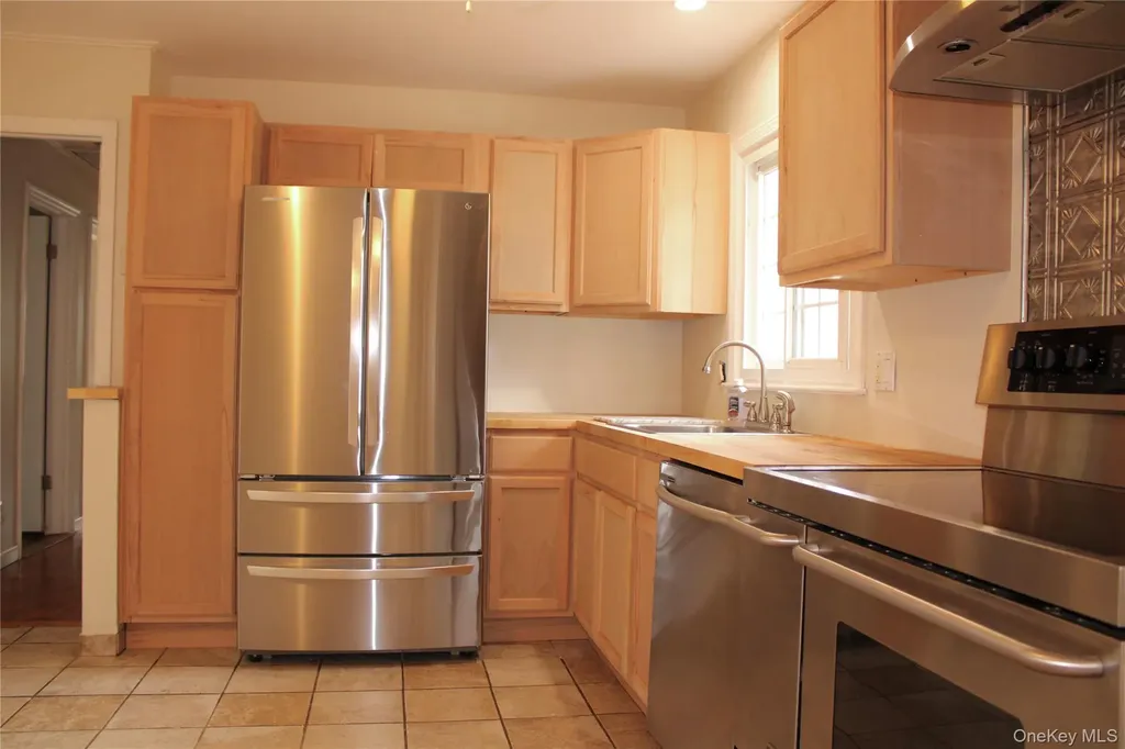 4 Deer Run Court Carmel NY 10512