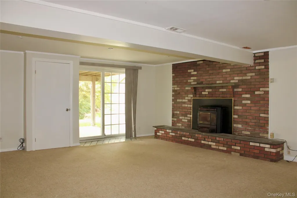 4 Deer Run Court Carmel NY 10512