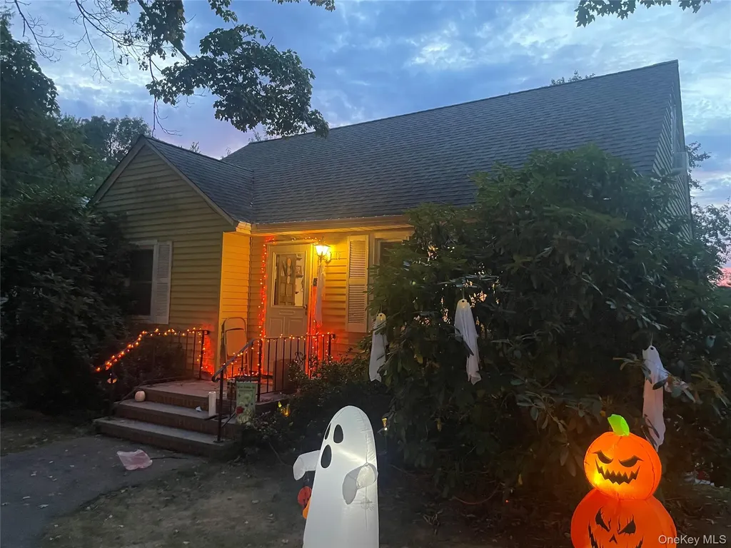 15 Freeland Street Monroe NY 10950