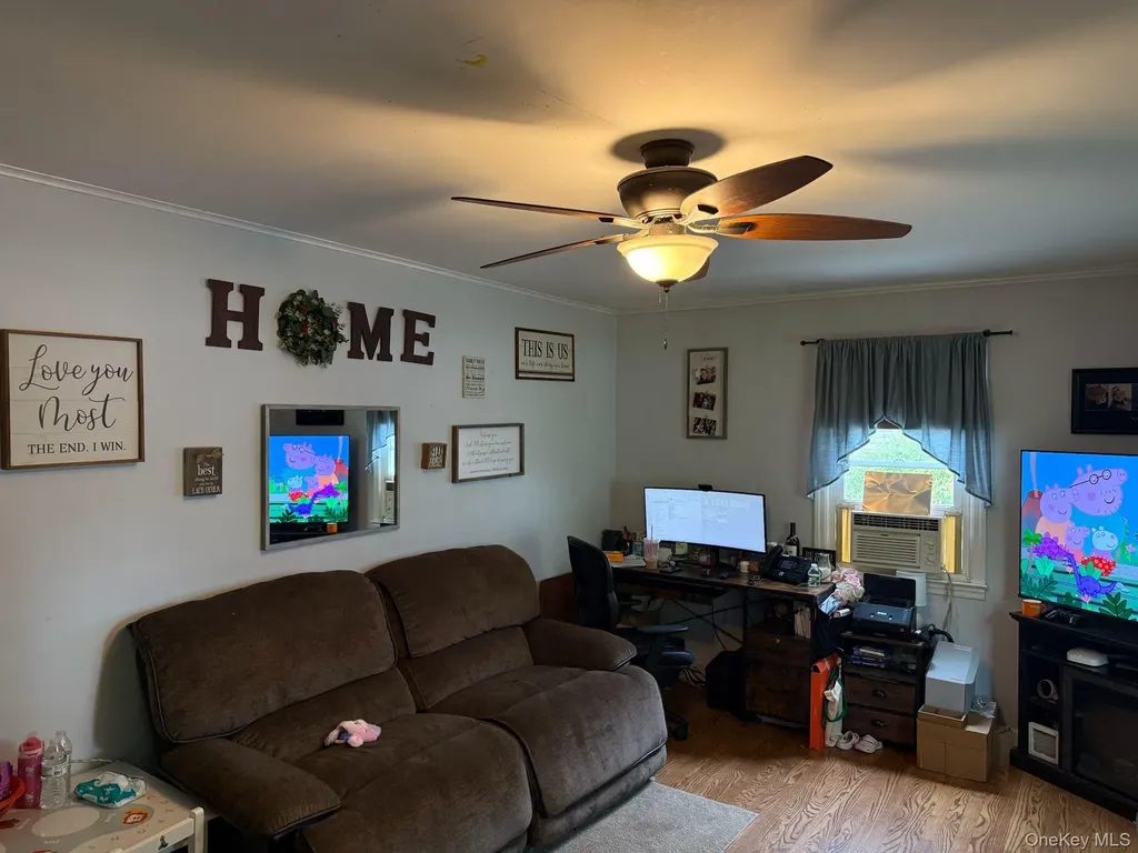 15 Freeland Street Monroe NY 10950