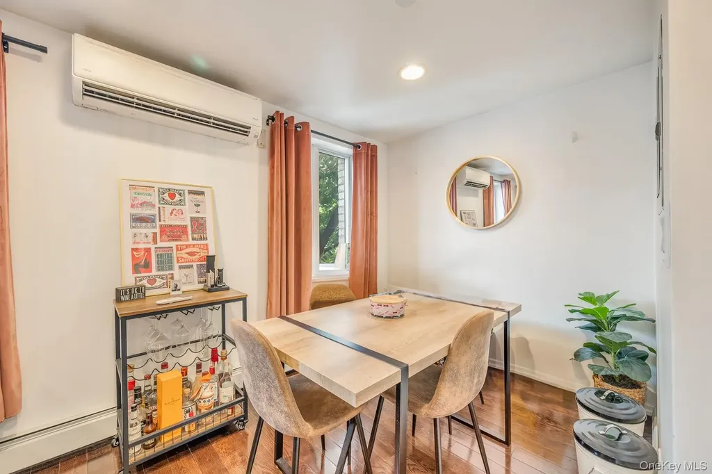 21-05 33rd Avenue Astoria NY 11106