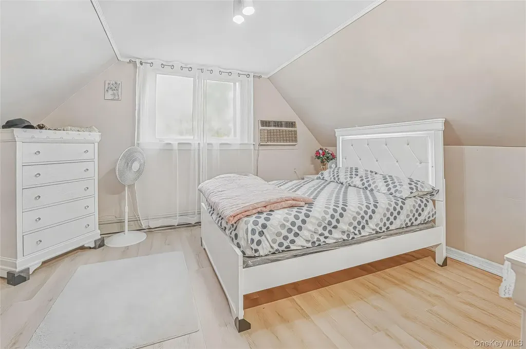 211 Ash Street Valley Stream NY 11580