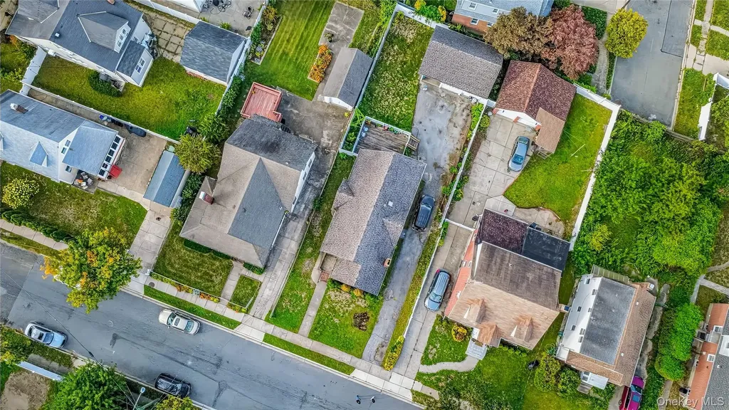 211 Ash Street Valley Stream NY 11580