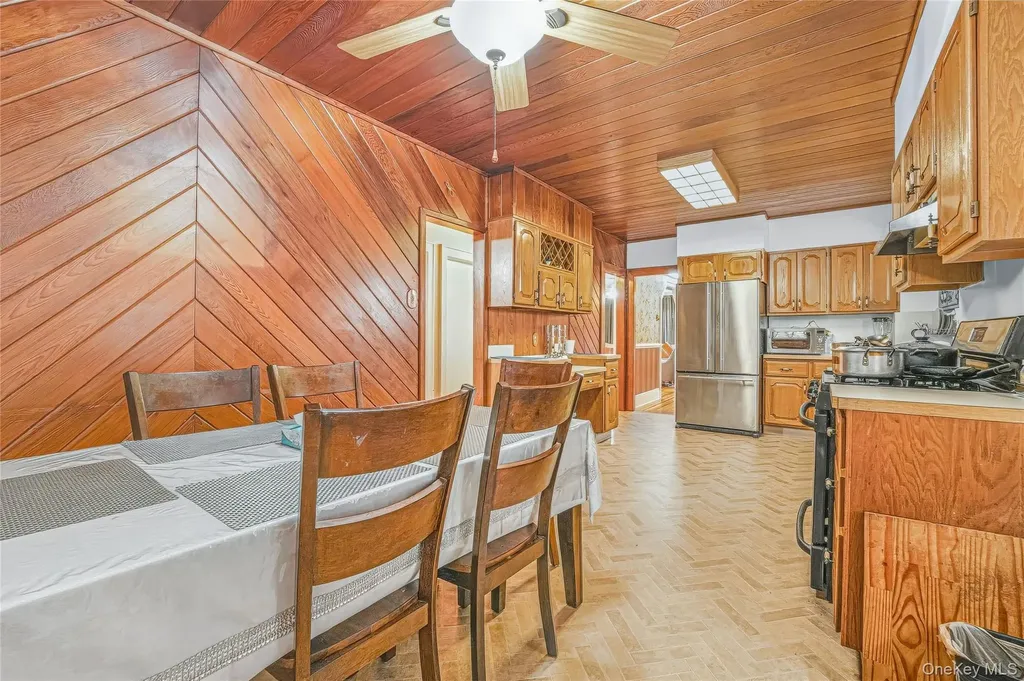 211 Ash Street Valley Stream NY 11580