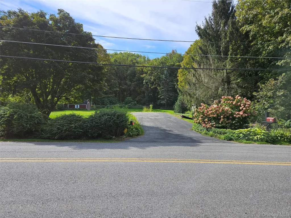 16 Seven Oaks Lane Brewster NY 10509