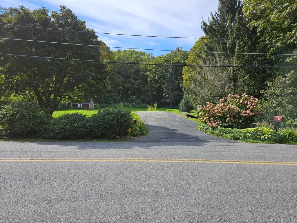 16 Seven Oaks Lane Brewster NY 10509