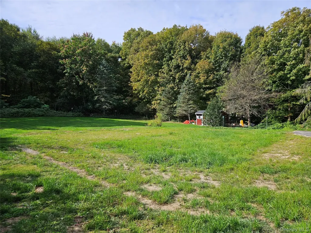 16 Seven Oaks Lane Brewster NY 10509