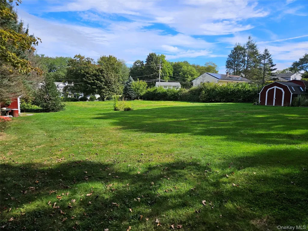 16 Seven Oaks Lane Brewster NY 10509