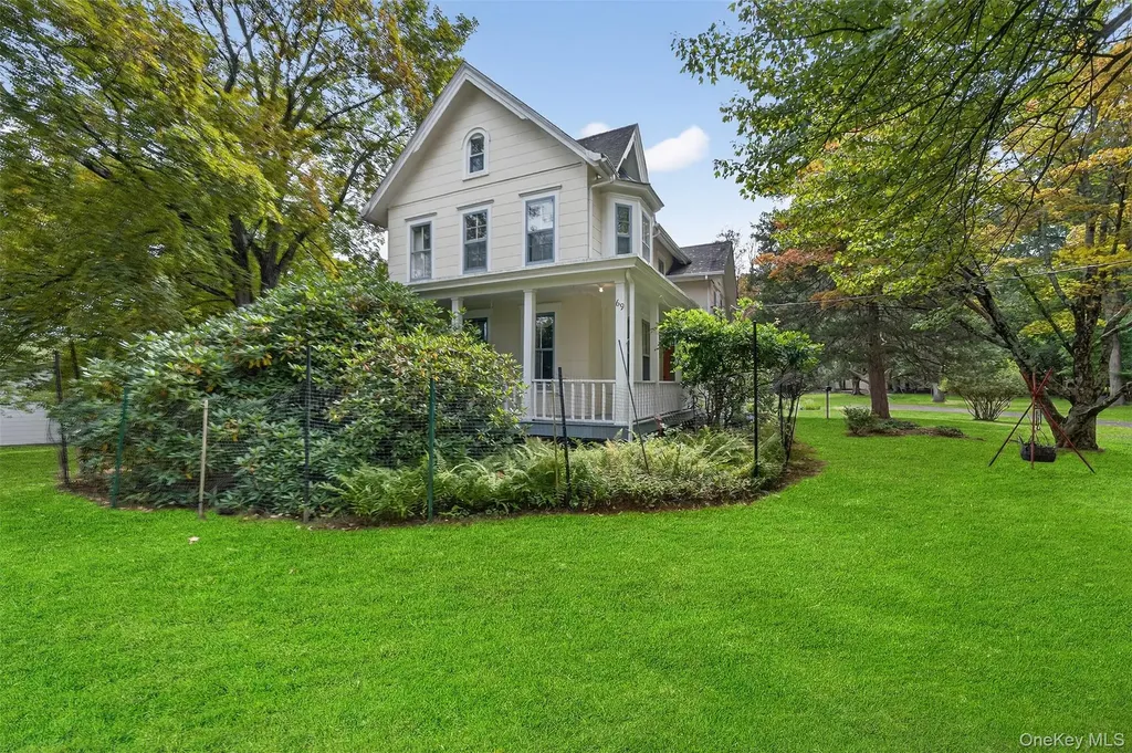 69 Smith Hill Road Airmont NY 10952