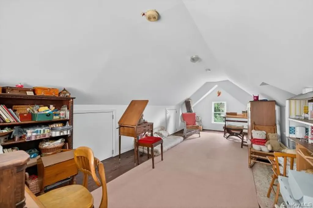 69 Smith Hill Road Airmont NY 10952
