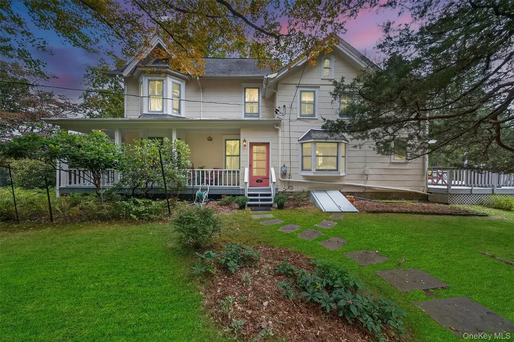 69 Smith Hill Road Airmont NY 10952