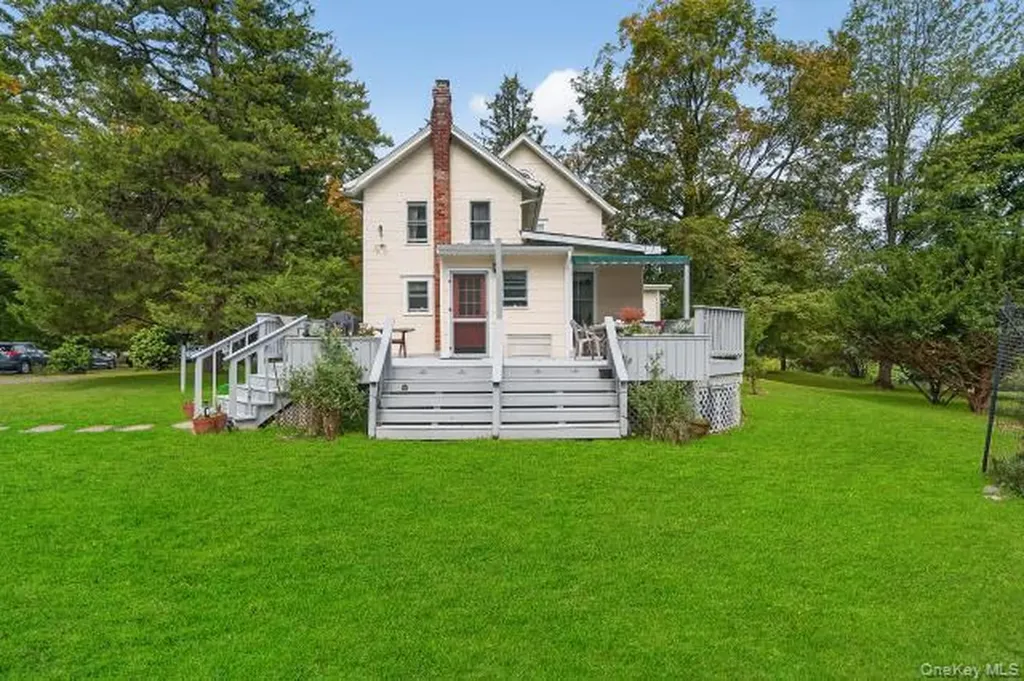 69 Smith Hill Road Airmont NY 10952