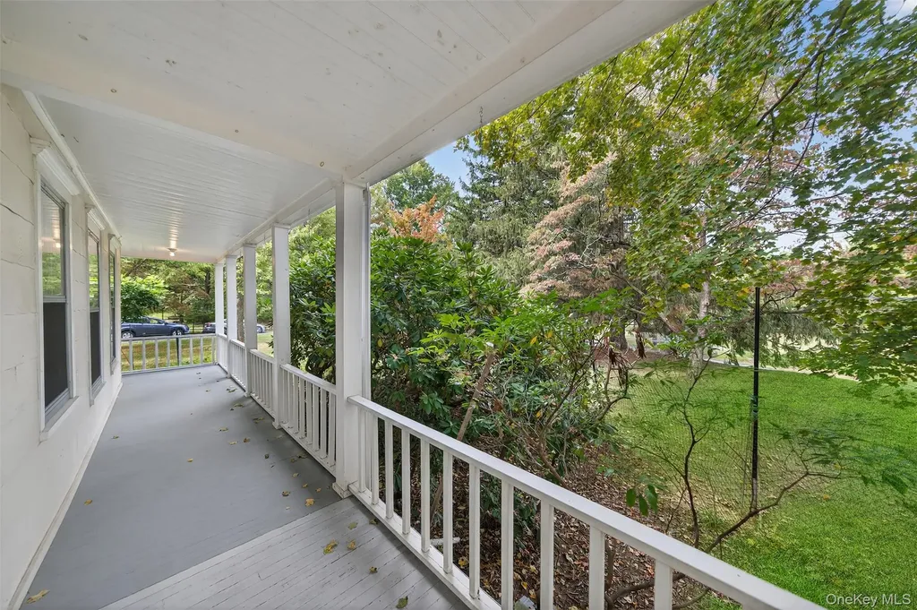 69 Smith Hill Road Airmont NY 10952