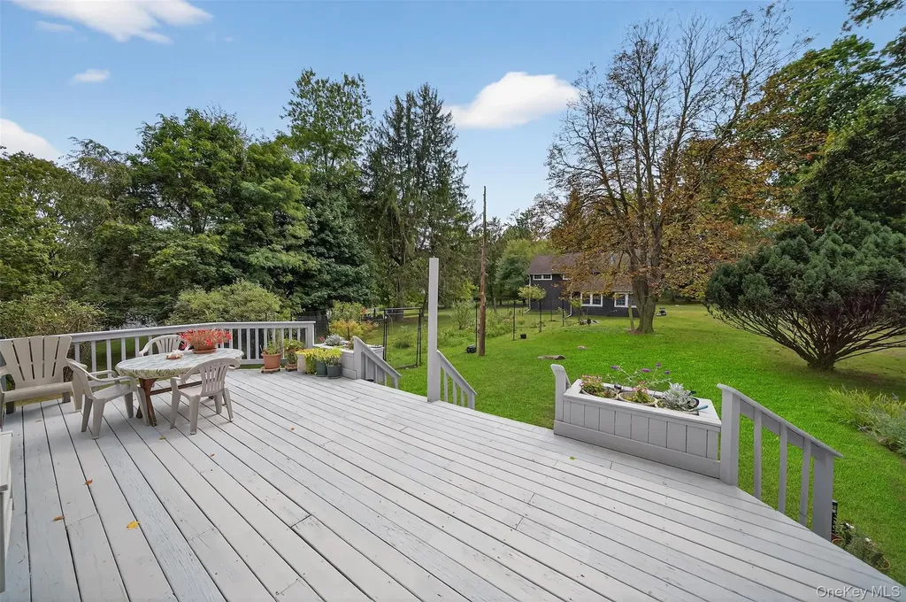 69 Smith Hill Road Airmont NY 10952