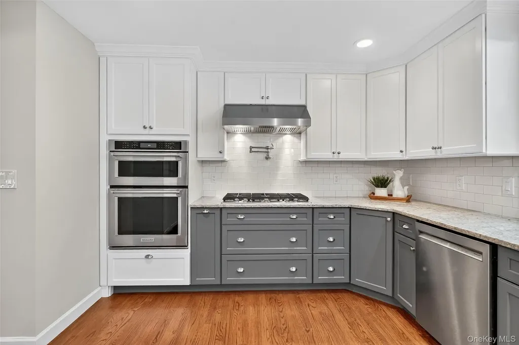 11 Saymor Drive Bardonia NY 10954