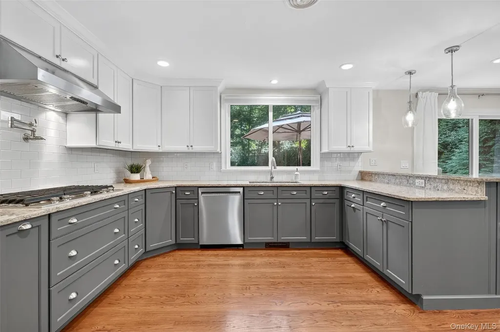 11 Saymor Drive Bardonia NY 10954