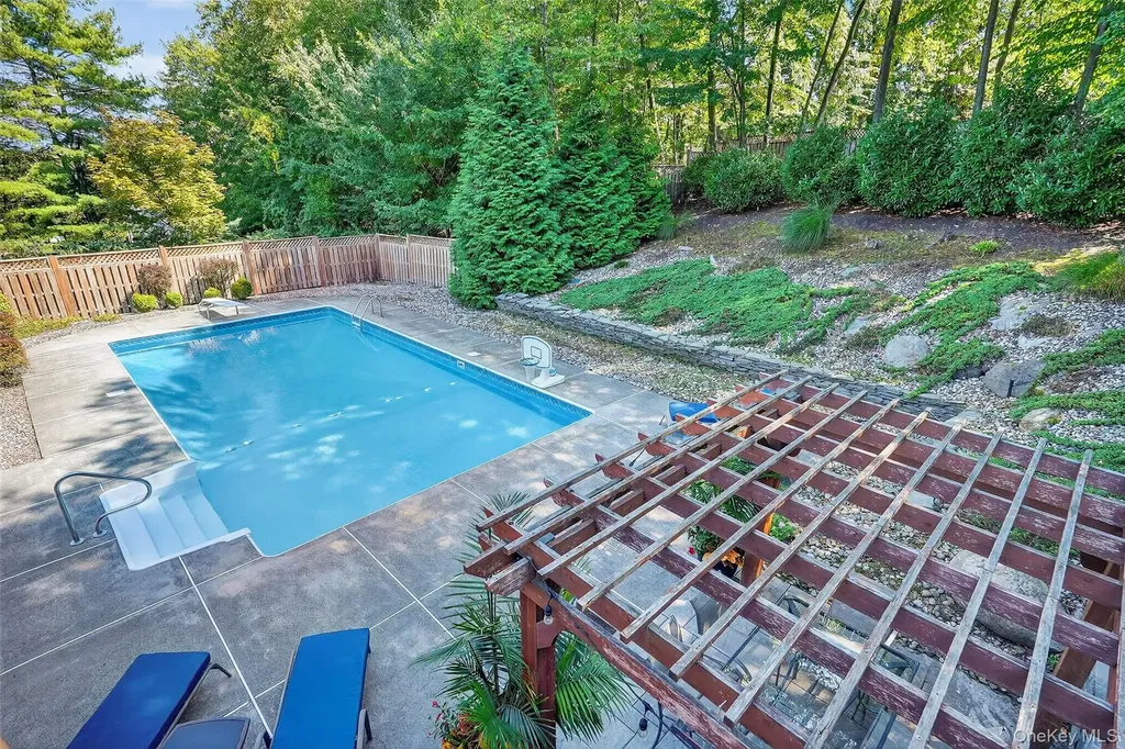 11 Saymor Drive Bardonia NY 10954