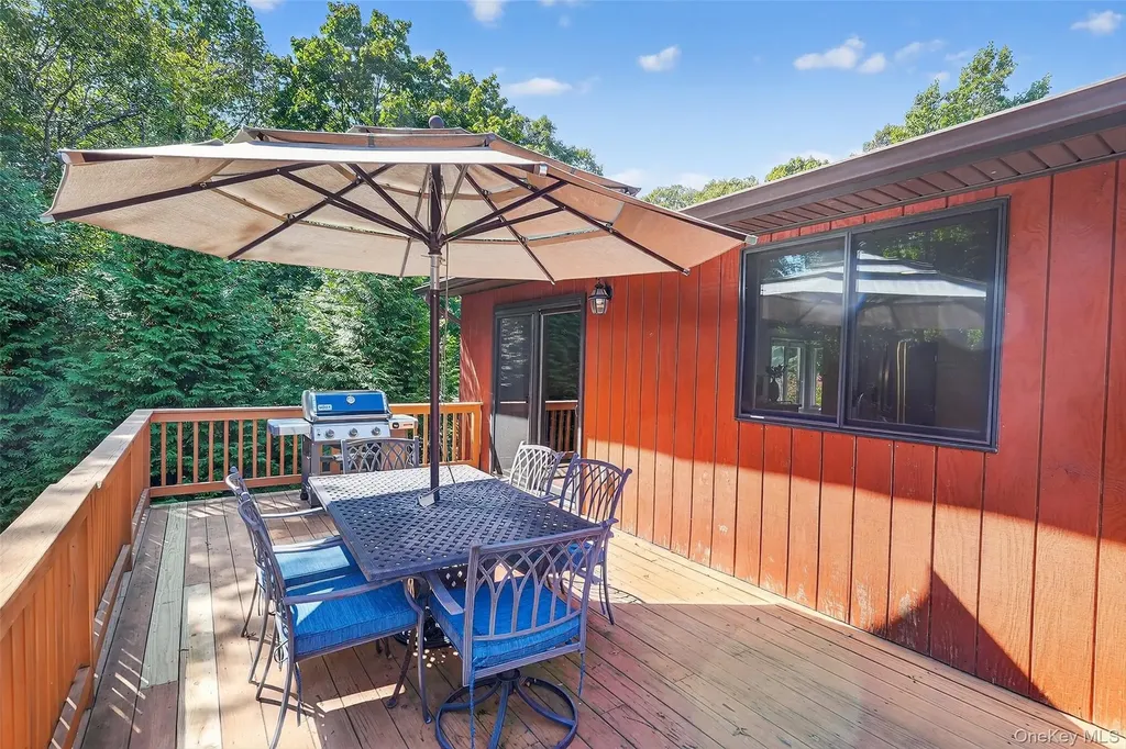 11 Saymor Drive Bardonia NY 10954