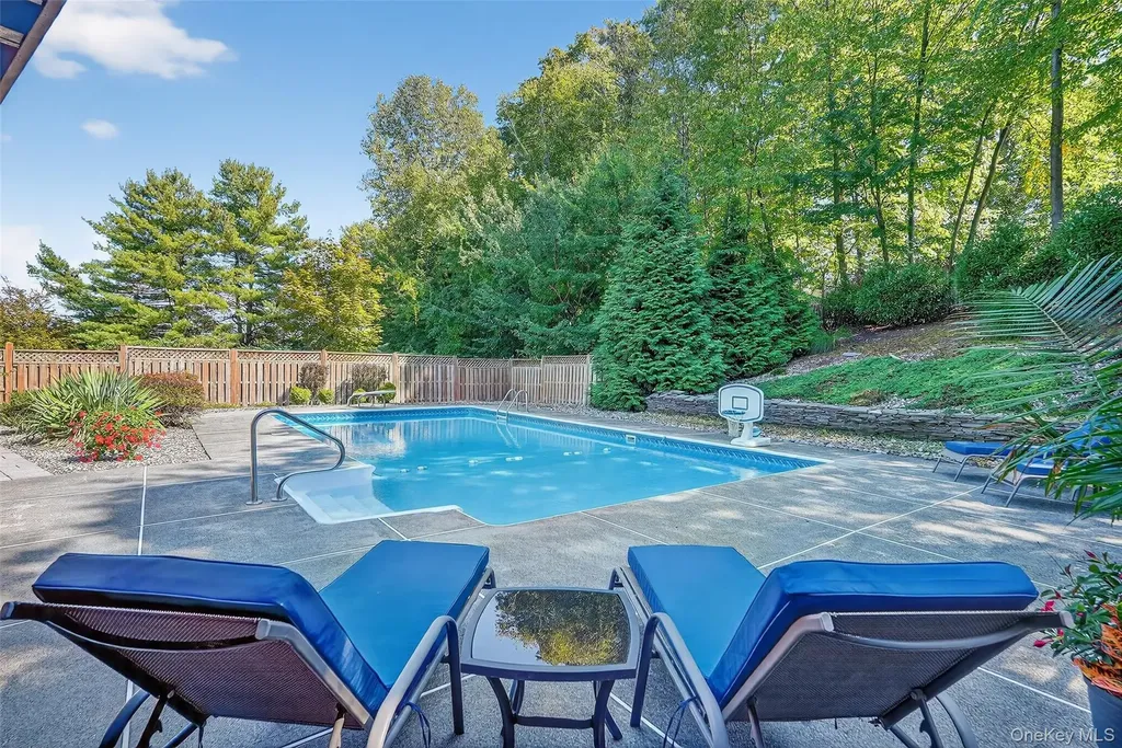 11 Saymor Drive Bardonia NY 10954