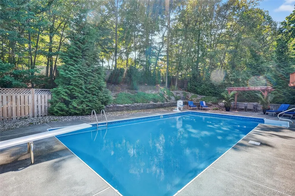 11 Saymor Drive Bardonia NY 10954