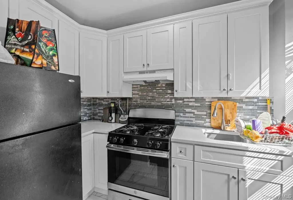879 Cauldwell Avenue Bronx NY 10456
