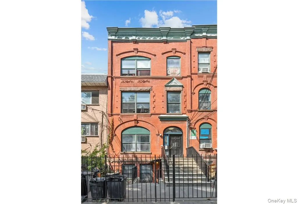 879 Cauldwell Avenue Bronx NY 10456
