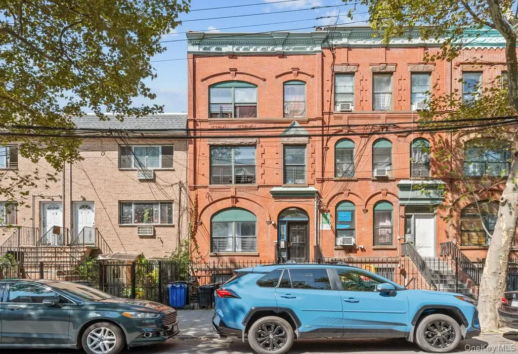 879 Cauldwell Avenue Bronx NY 10456