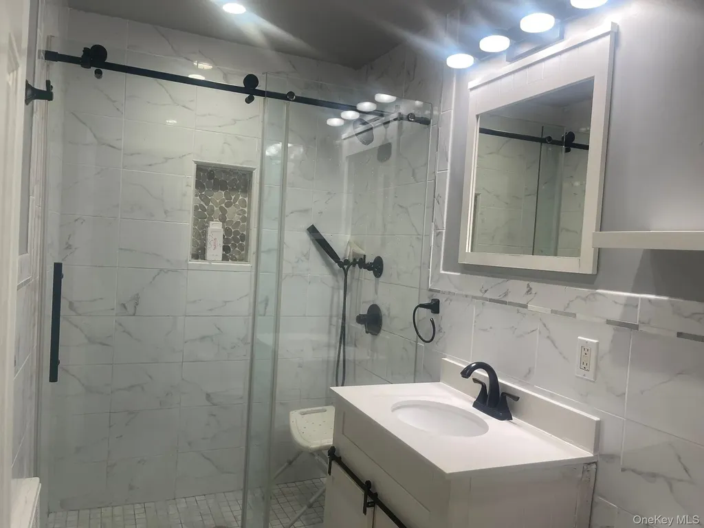 147 Chase Avenue Yonkers NY 10703