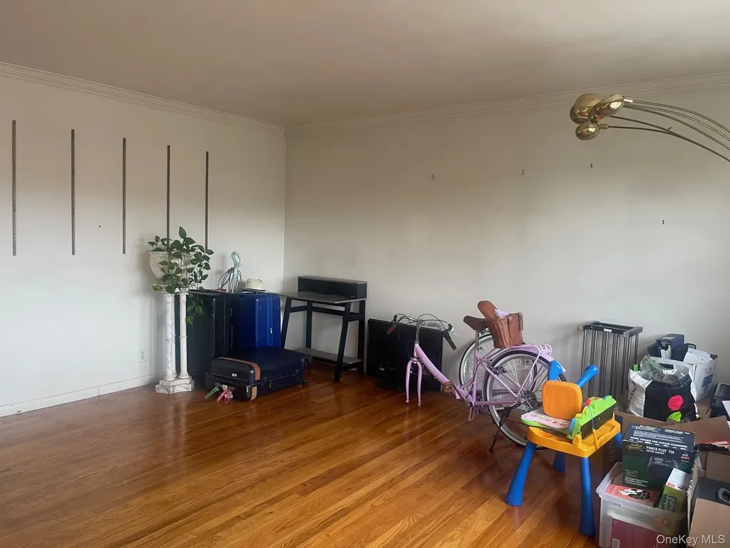 147 Chase Avenue Yonkers NY 10703