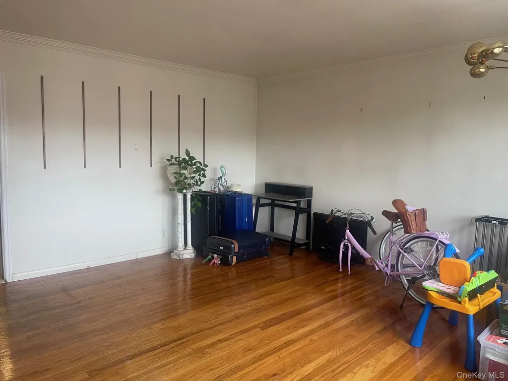 147 Chase Avenue Yonkers NY 10703