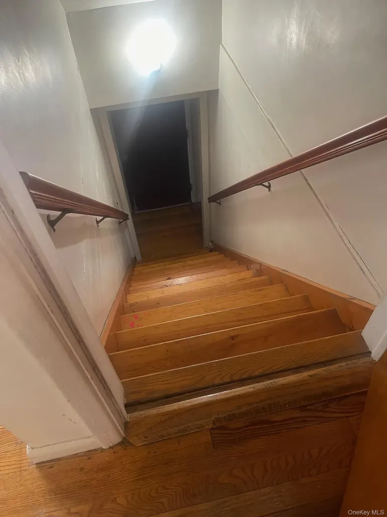 147 Chase Avenue Yonkers NY 10703