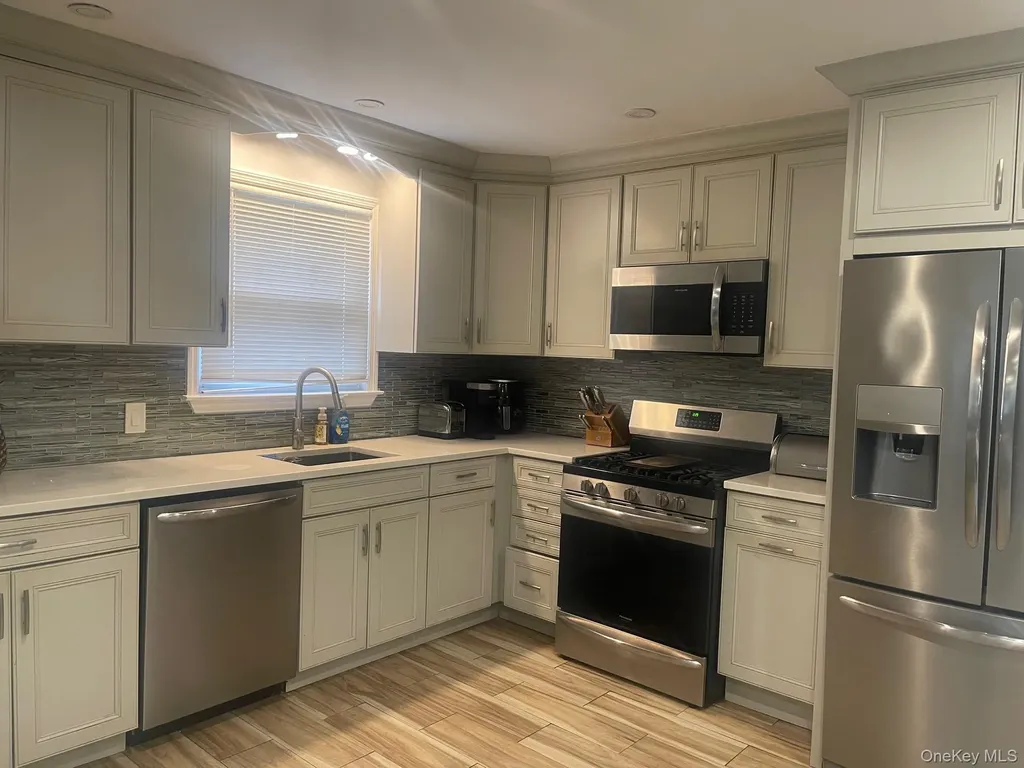 147 Chase Avenue Yonkers NY 10703