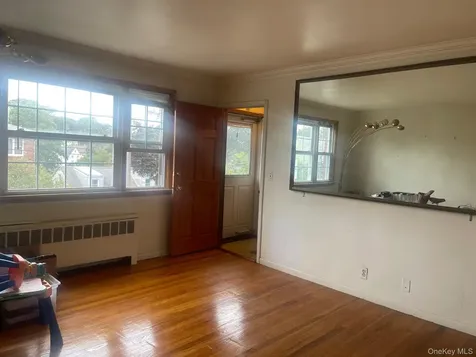 147 Chase Avenue Yonkers NY 10703