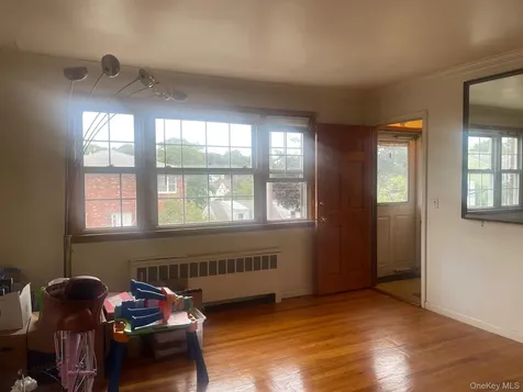 147 Chase Avenue Yonkers NY 10703
