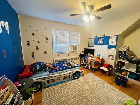 147 Chase Avenue Yonkers NY 10703