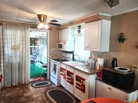 38B Village Circle S Manorville NY 11949