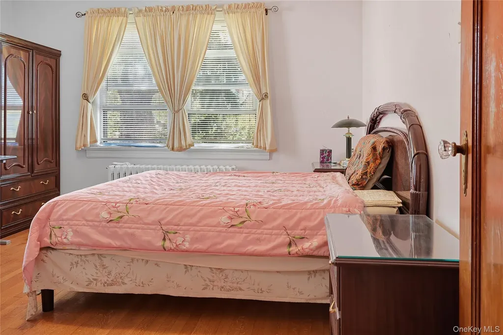 14335 Poplar Avenue Flushing NY 11355