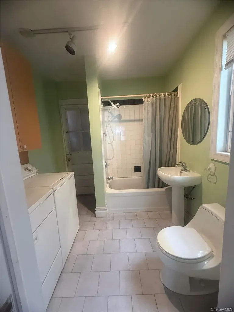 14335 Poplar Avenue Flushing NY 11355