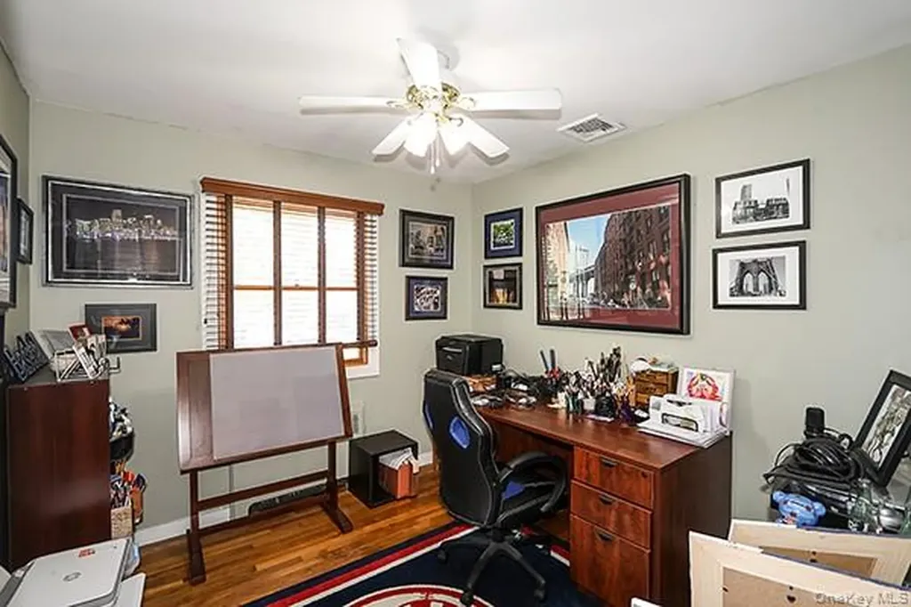 15 Hedgerow Lane Commack NY 11725