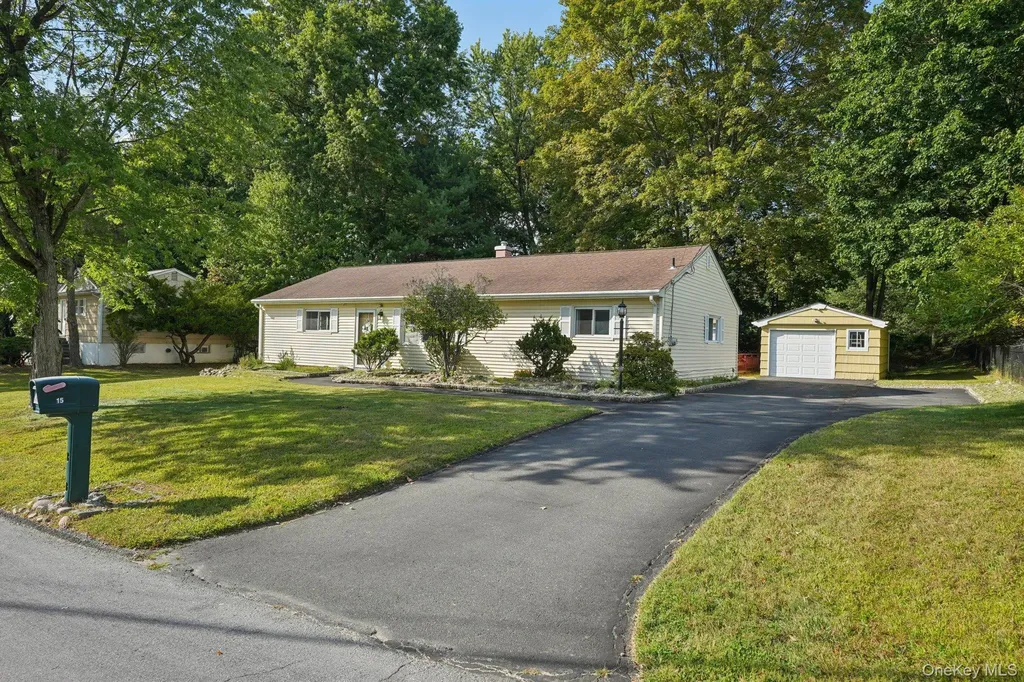 15 Olin Drive Nanuet NY 10954