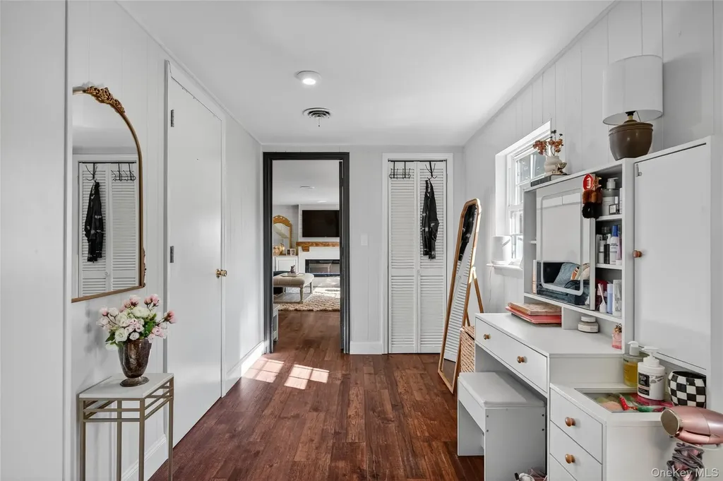 2 Edgewood Drive Saugerties NY 12477