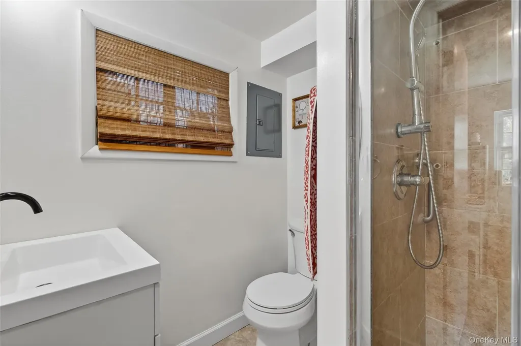2 Edgewood Drive Saugerties NY 12477
