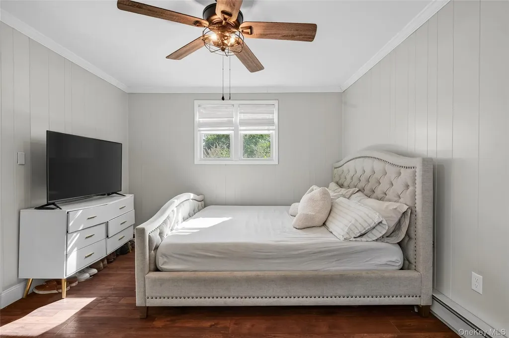 2 Edgewood Drive Saugerties NY 12477