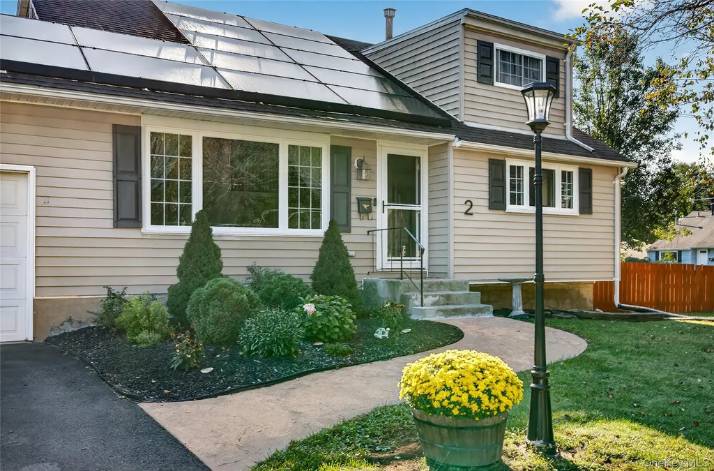 2 Edgewood Drive Saugerties NY 12477