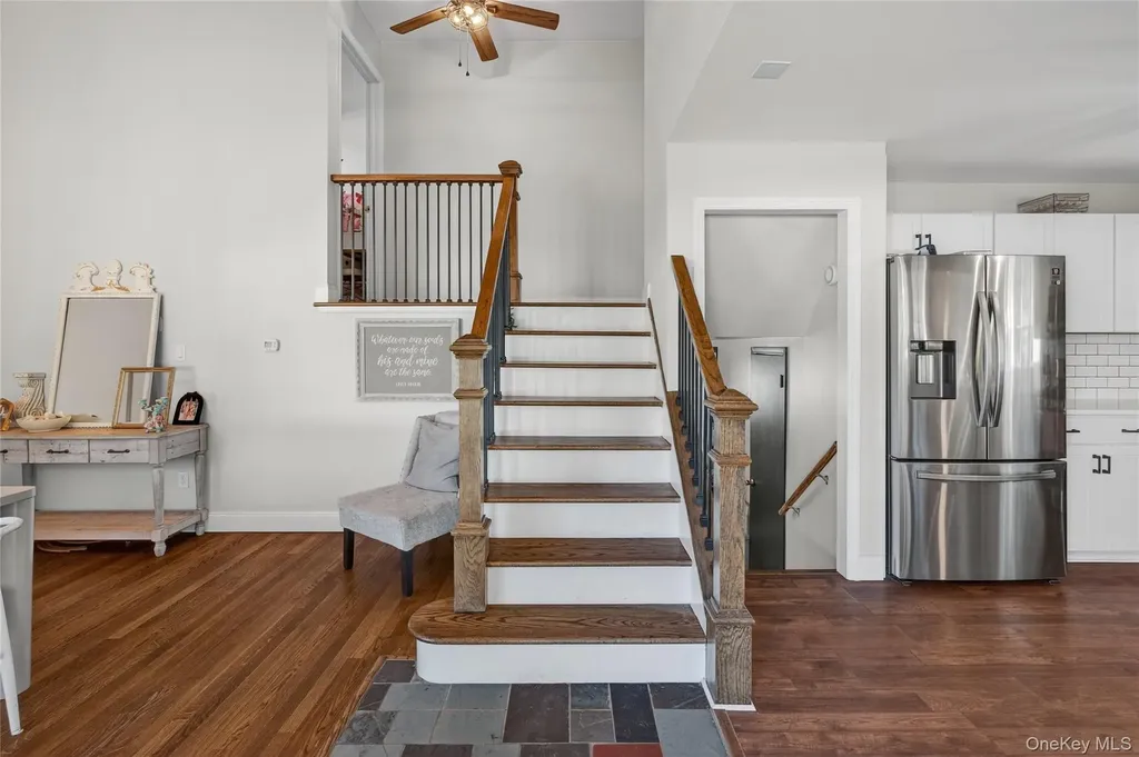 2 Edgewood Drive Saugerties NY 12477