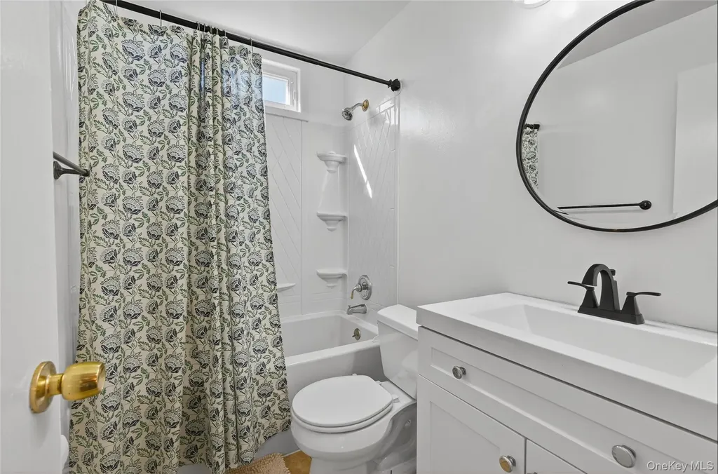 2 Edgewood Drive Saugerties NY 12477