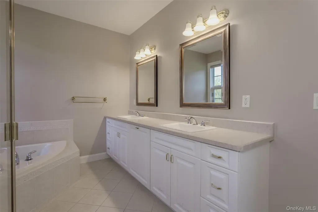 94 Prices Switch Road Warwick NY 10990