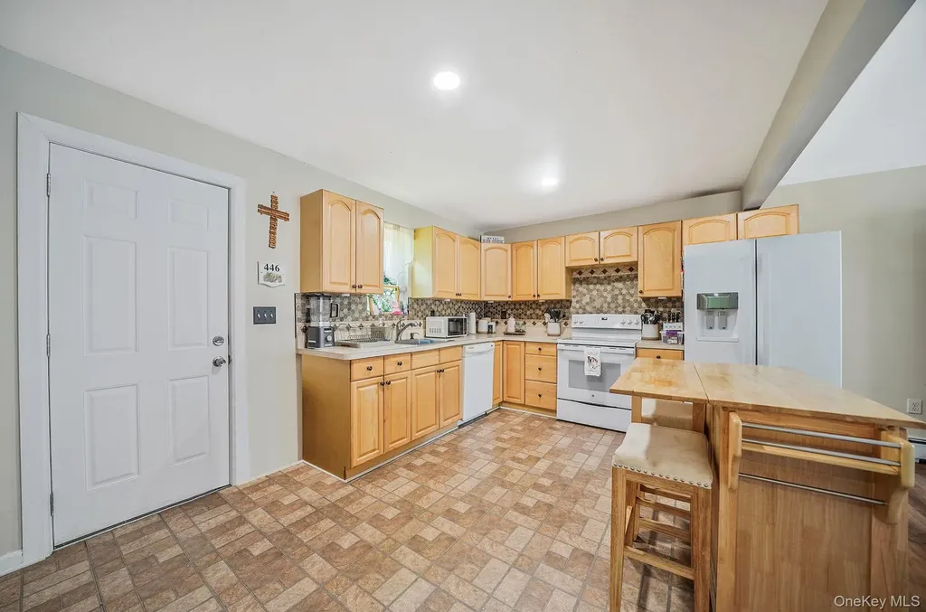 35 Maple Avenue Bellport NY 11713