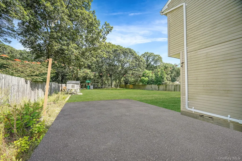 35 Maple Avenue Bellport NY 11713