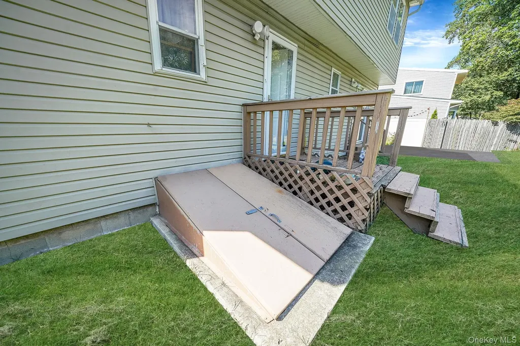 35 Maple Avenue Bellport NY 11713